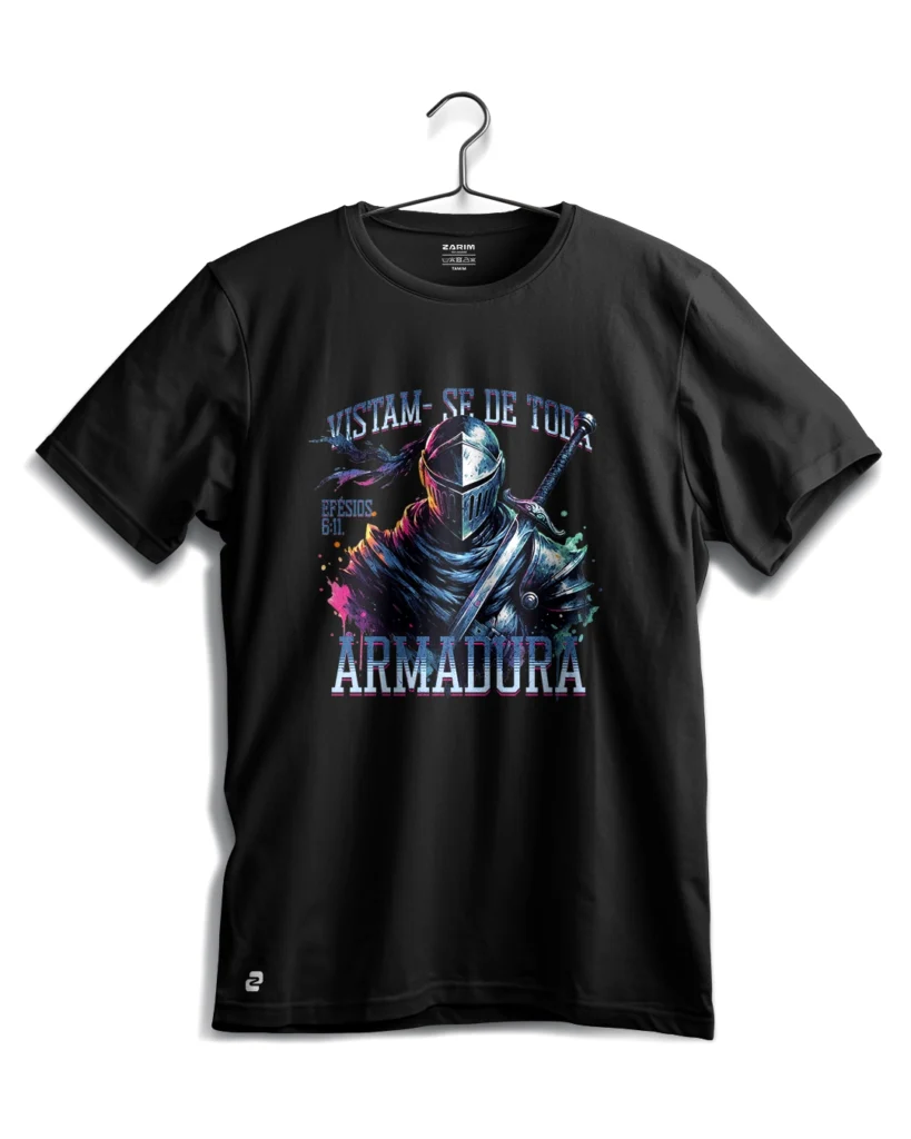 camiseta Zarim com estampa de guerreiro e texto Vistam-se de toda armadura